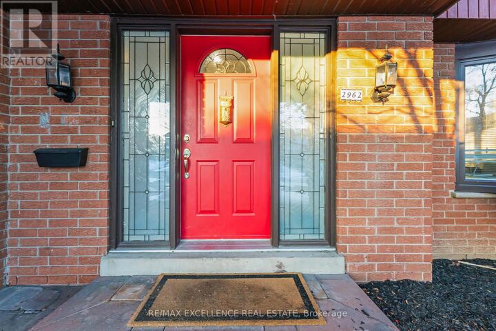 Property Photo:  2962 Saint Malo Circle  ON L5N 1S9 