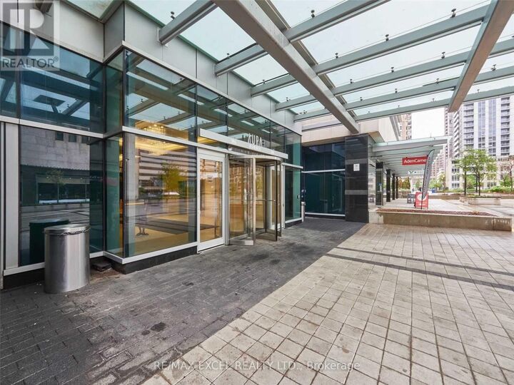 Property Photo:  386 Yonge Street 503  ON M5B 0A5 