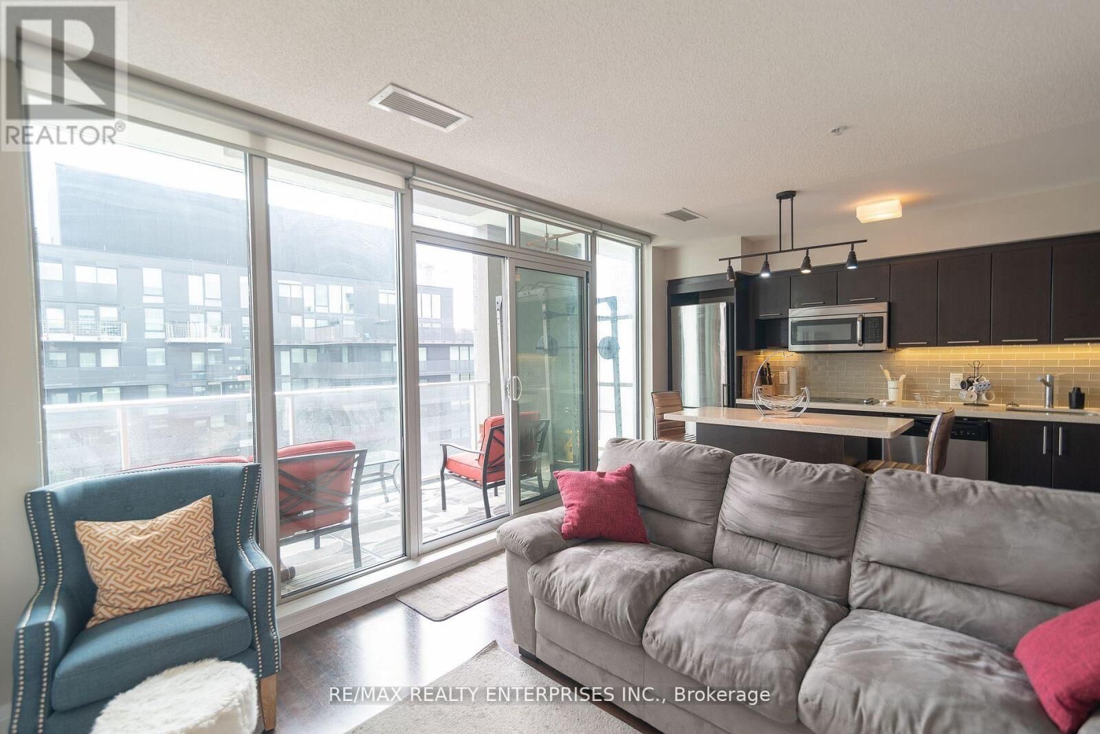 Property Photo:  555 Wilson Avenue E604  ON M3H 0C5 