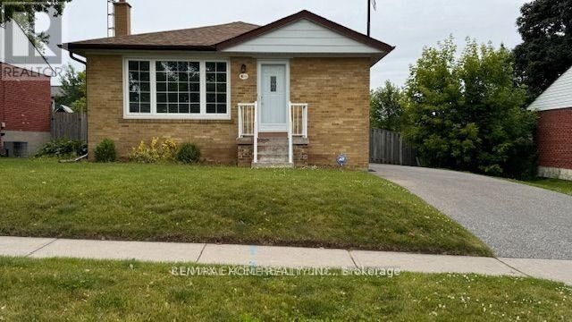 Property Photo:  328 Jasper Avenue  ON L1J 1L5 