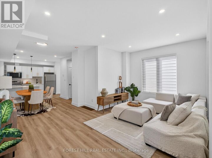 Property Photo: 1 Dunsmore Gardens R - Garden ON M3H 3M1