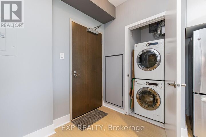 Property Photo:  88 Richmond Road 209  ON K1Z 0B1 