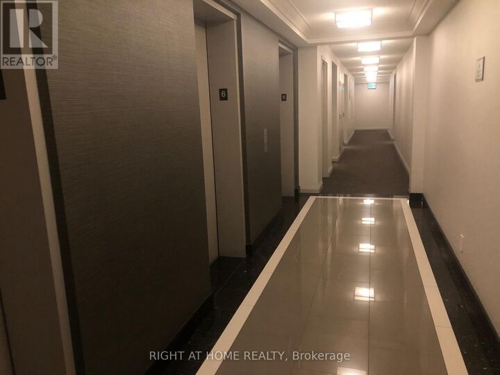 Property Photo: 18 Parkview Avenue 603 ON M2N 7H7
