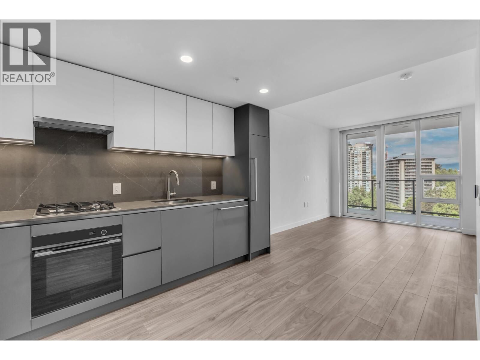Property Photo: 2135 Springer Avenue 1702 BC V5B 0C1