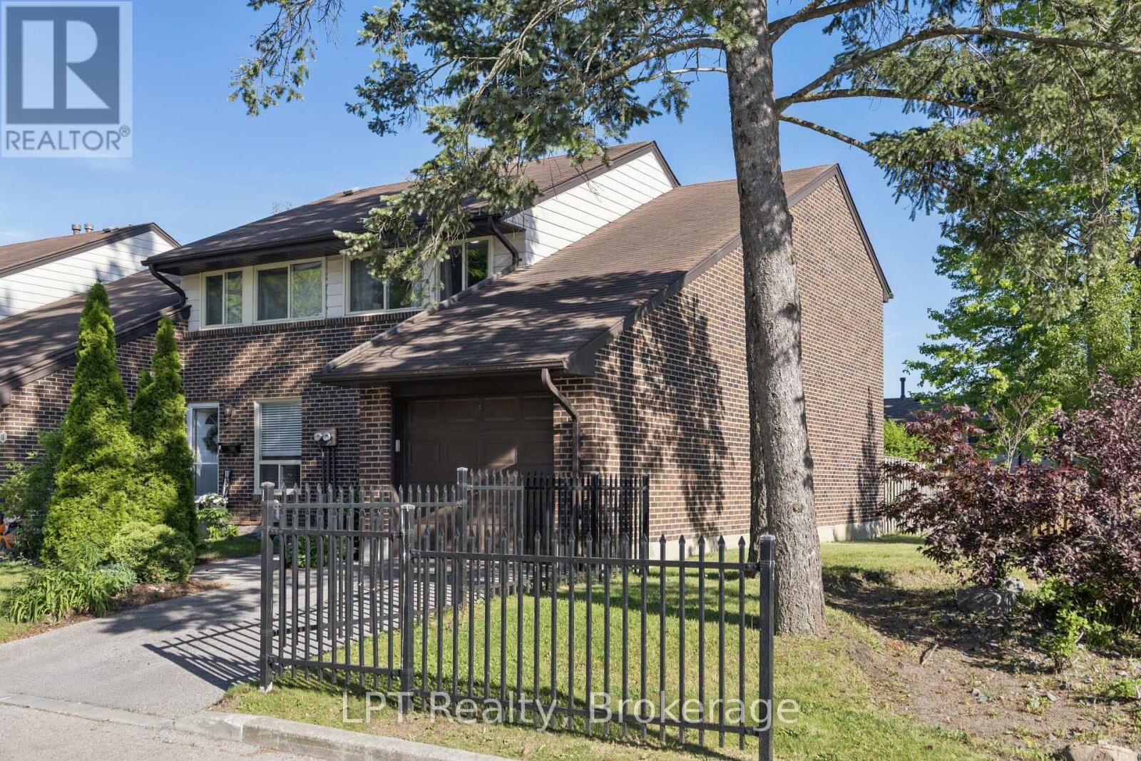Property Photo: 155 Glovers Road 62 ON L1G 7A4