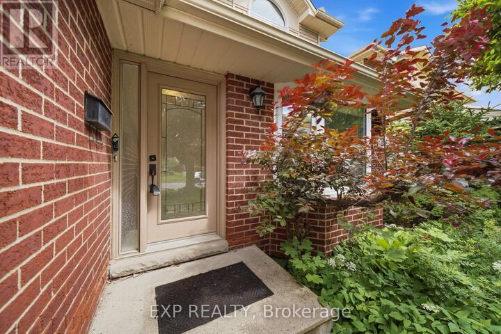 Property Photo:  2023 Rolling Brook Drive  ON K1W 1C9 
