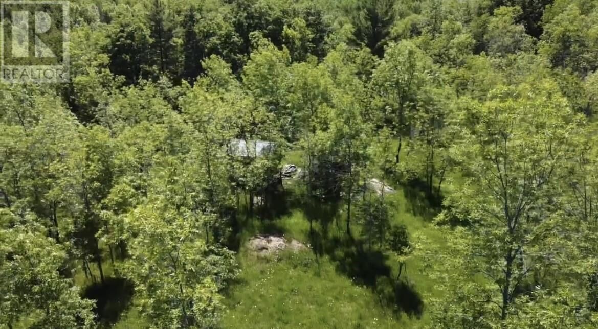 Photo de la propriété:  33 Carter Crescent  ON P0P 1J0 