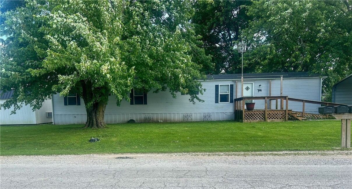 Property Photo: 308 W North Second Street IL 62465