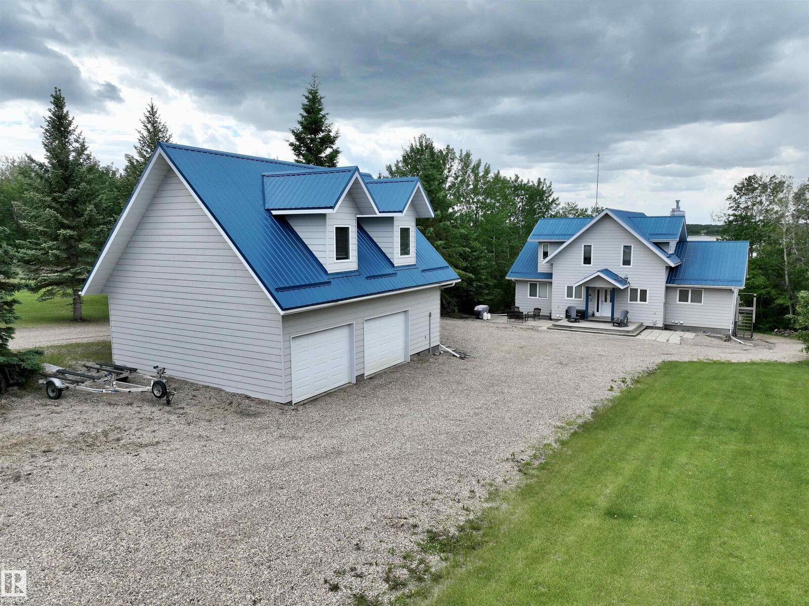 Photo de la propriété:  219 56512 Rng Road 111  AB T0A 2G0 