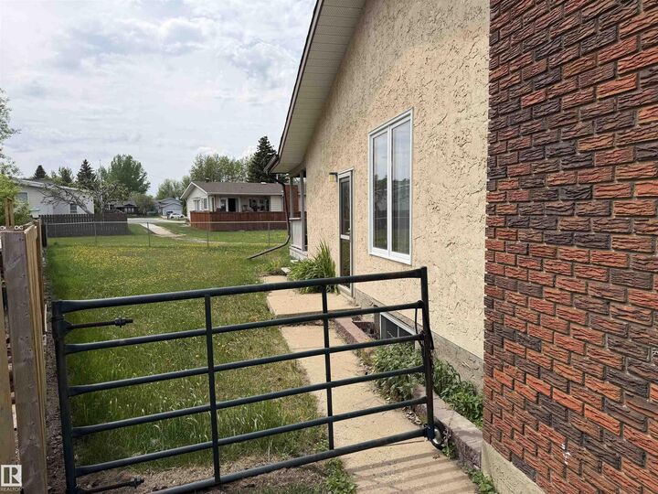 Property Photo: 5319 63 Street AB T0A 2W0