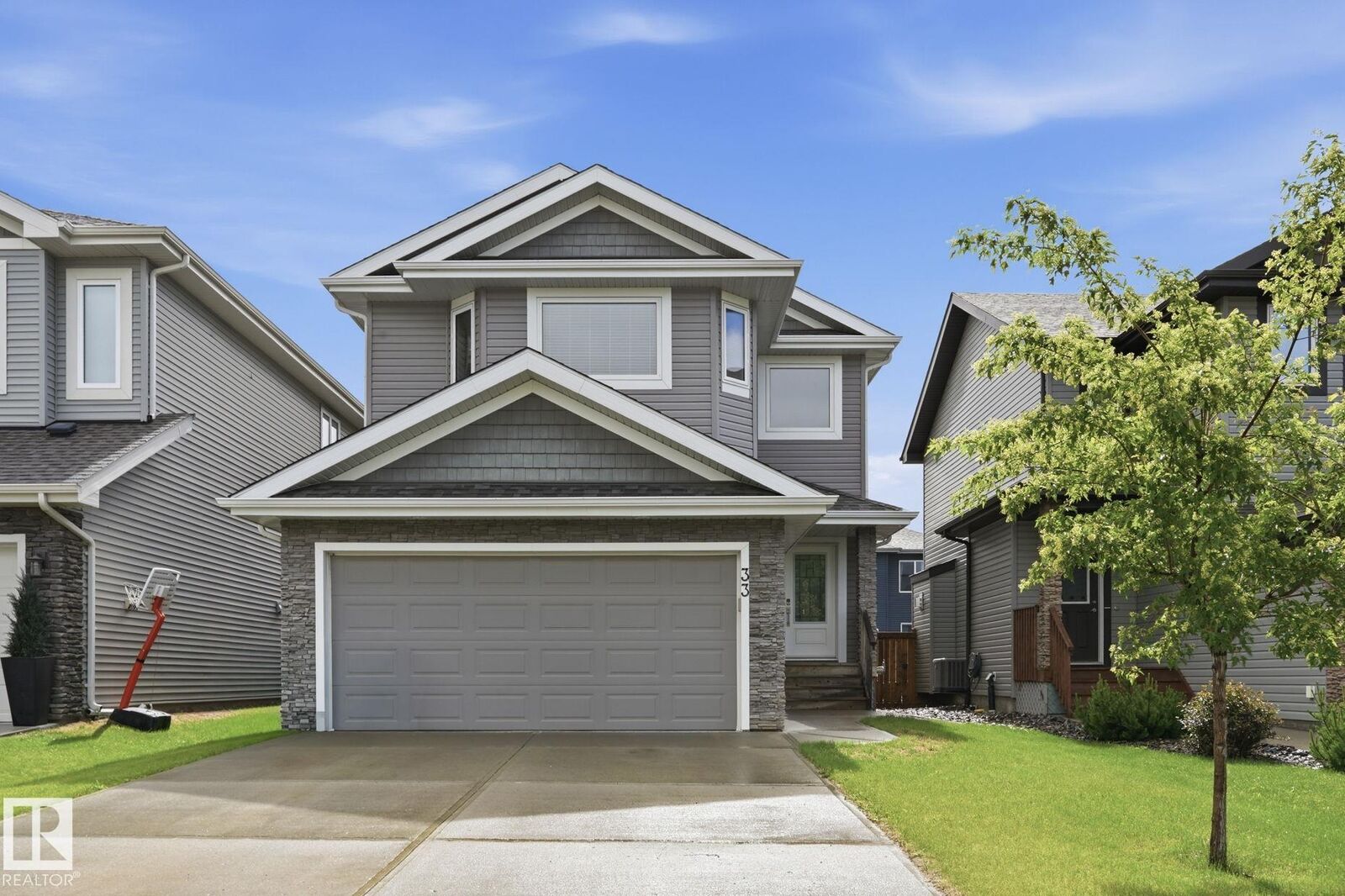 Property Photo: 33 Riviere Terrace AB T8N 7N9