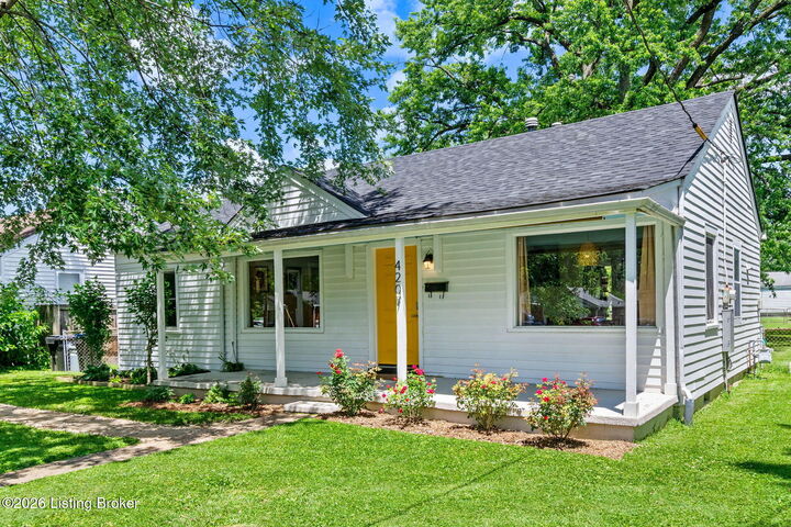 Property Photo:  4207 S 1st St  KY 40214 