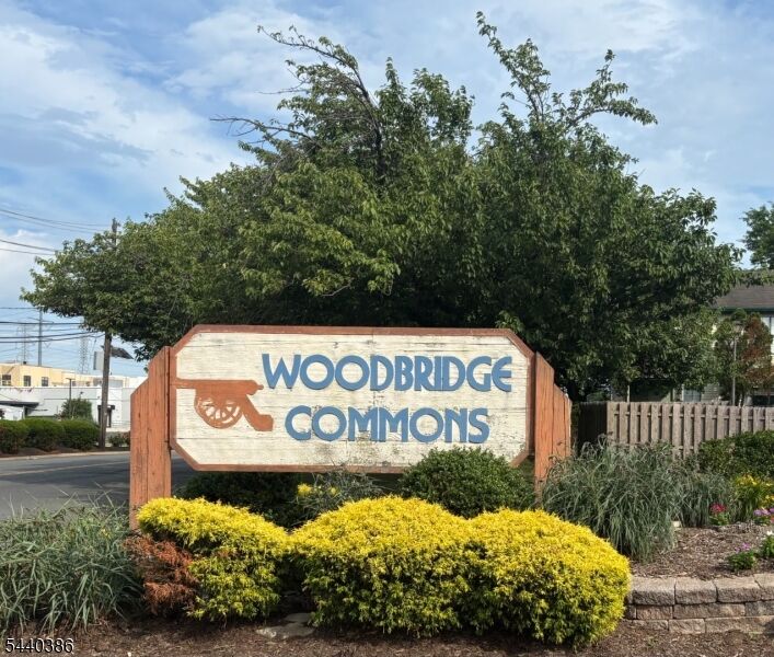 Property Photo: 1104 Woodbridge Commons Way 1104 NJ 08830