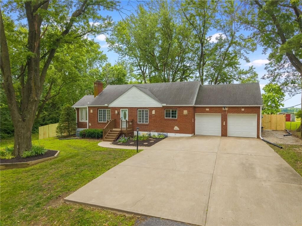 Property Photo: 8715 State Avenue KS 66112