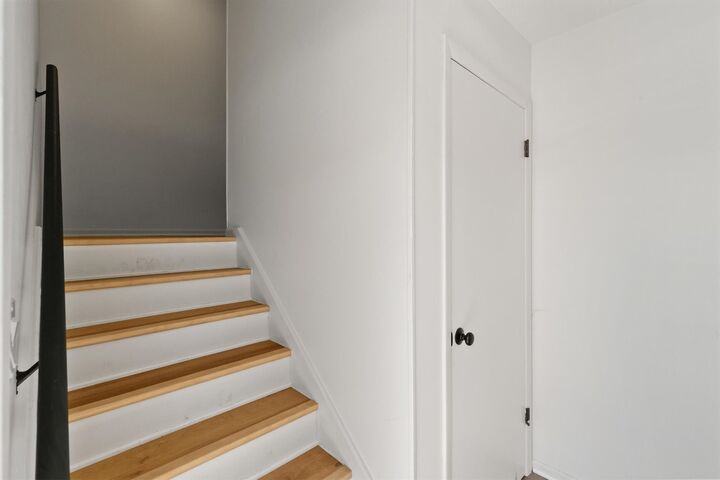 Property Photo:  104 NW Sharmin Drive  IA 50023 