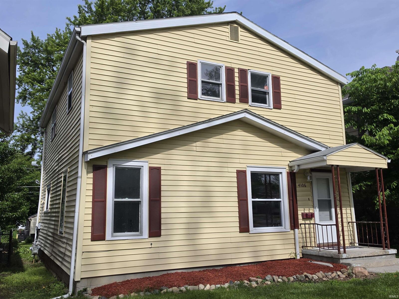 Property Photo: 4106 S Wayne Avenue IN 46807-2235