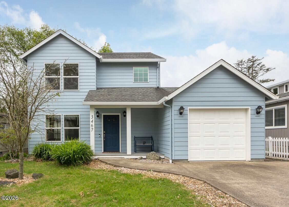 Property Photo: 3467 NW Oar Avenue OR 97367