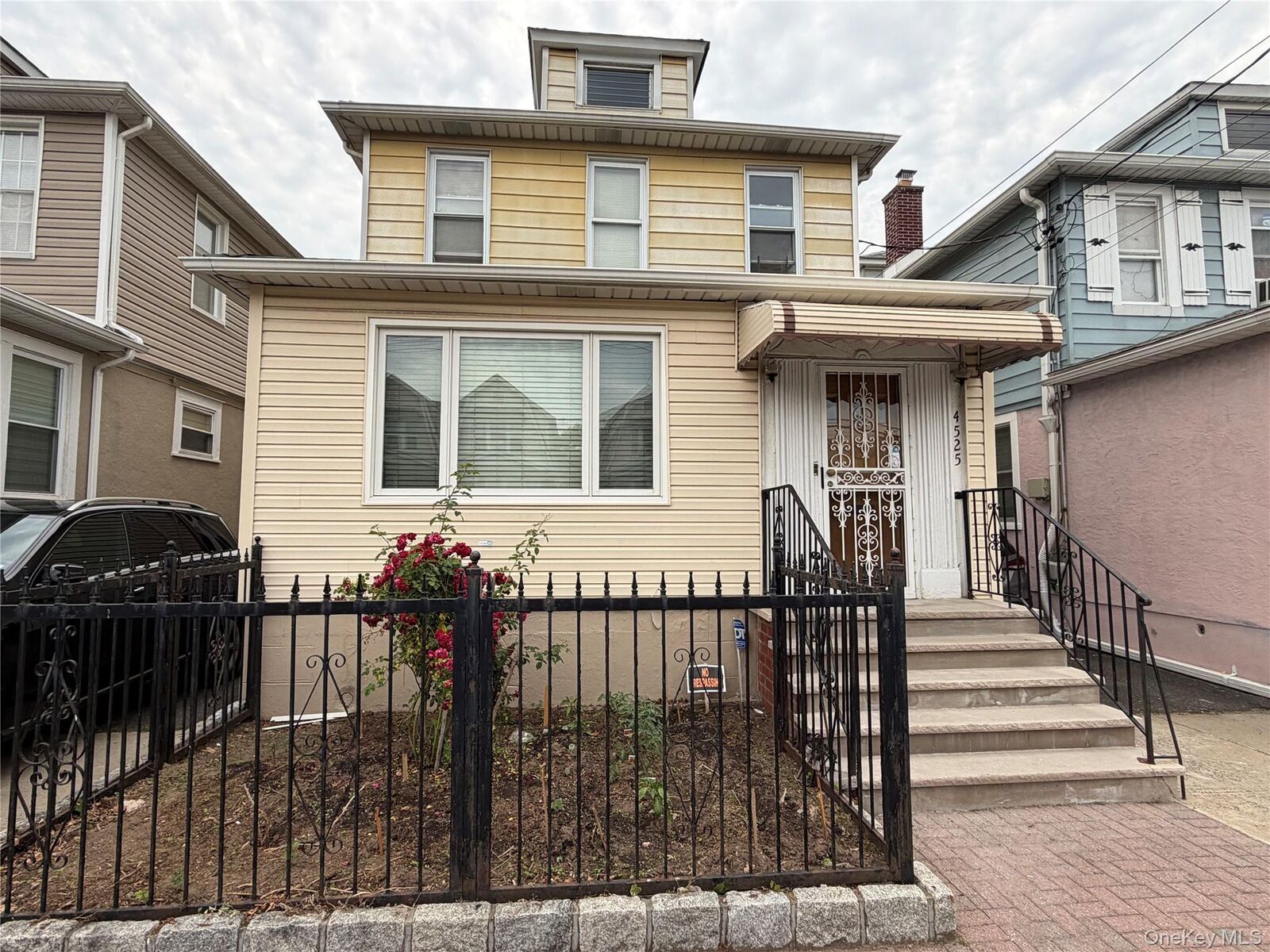 Property Photo:  4525 Monticello Avenue  NY 10466 