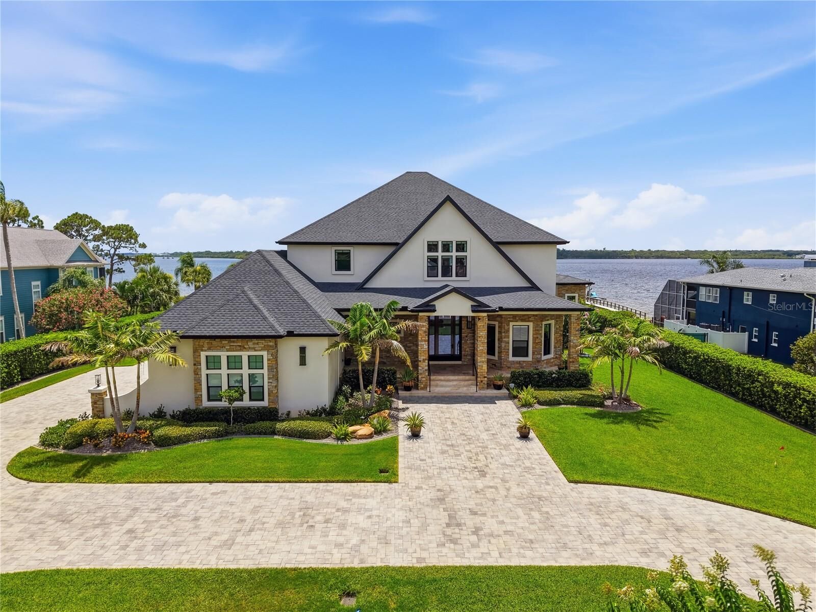 Property Photo:  732 Shore Drive E  FL 34677 