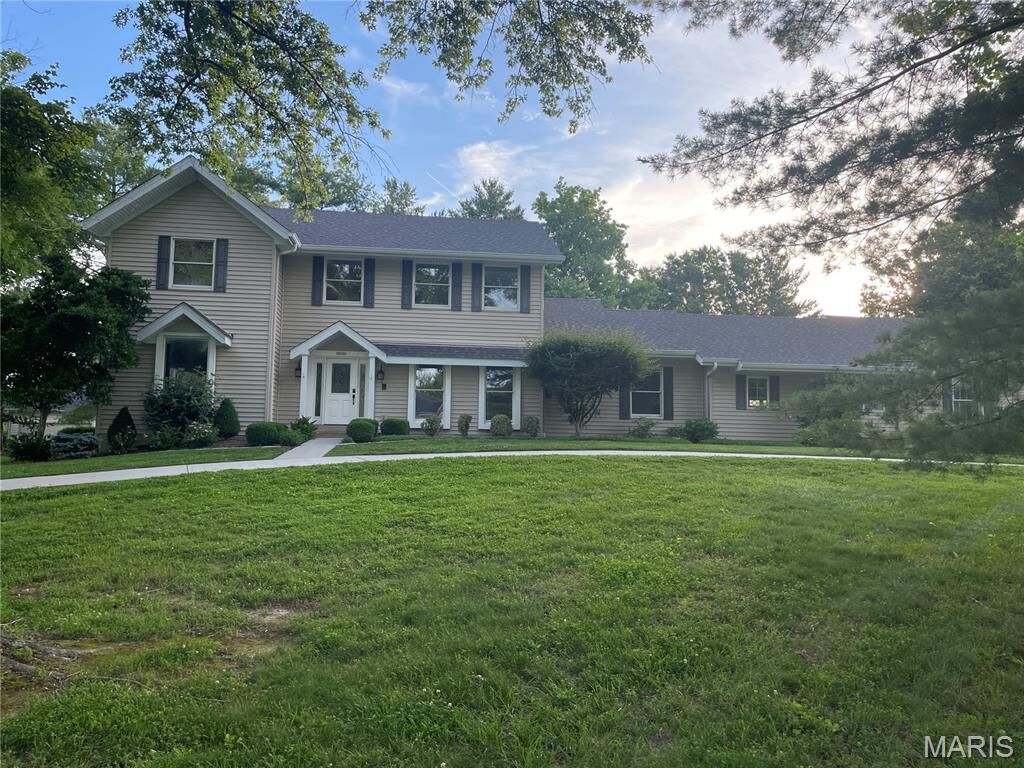 Property Photo: 17141 Chaise Ridge Road MO 63005