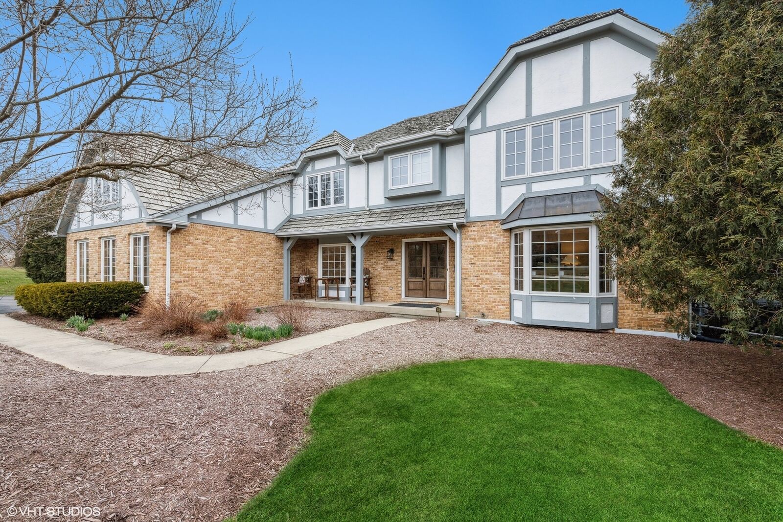Property Photo:  6243 Pine Tree Drive  IL 60047 