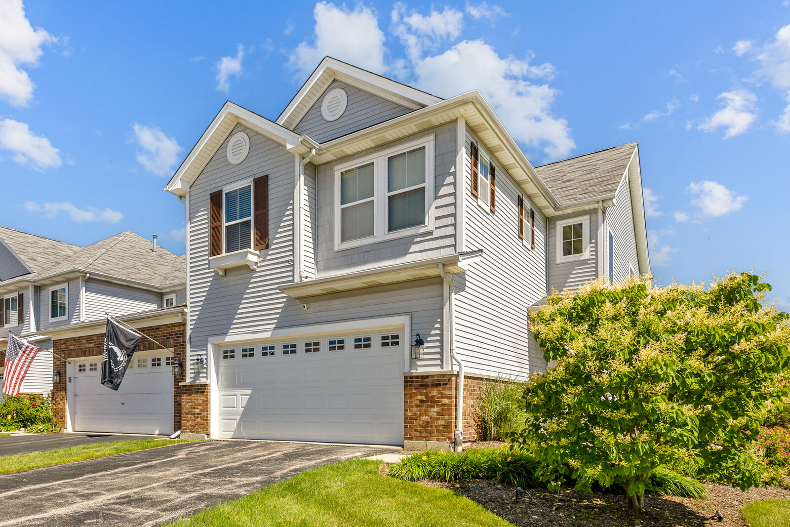 Property Photo:  668 Acadia Circle  IL 60014 