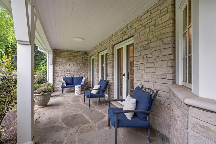 Property Photo:  644 Beaver Road  IL 60025 