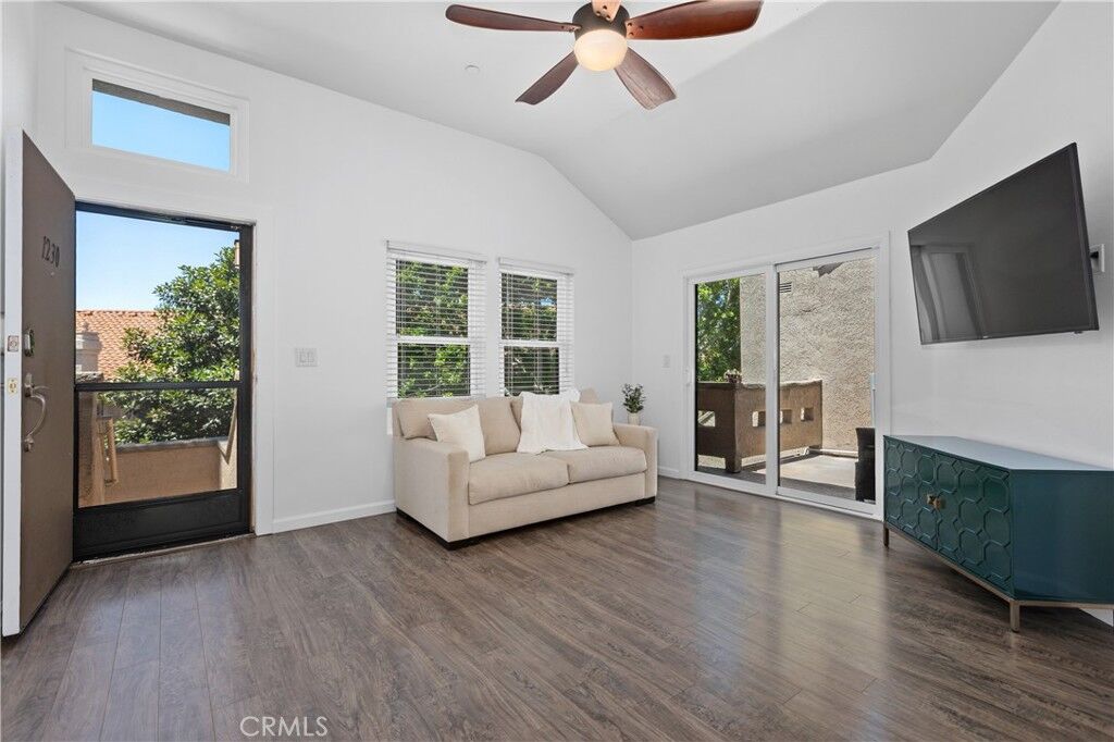 Property Photo: 1062 Calle Del Cerro 1230 CA 92672