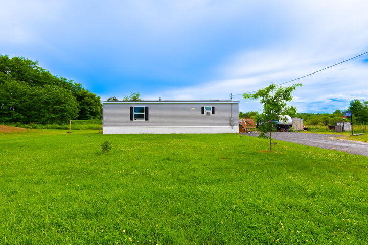 Property Photo: 7 Edward Court ME 04937
