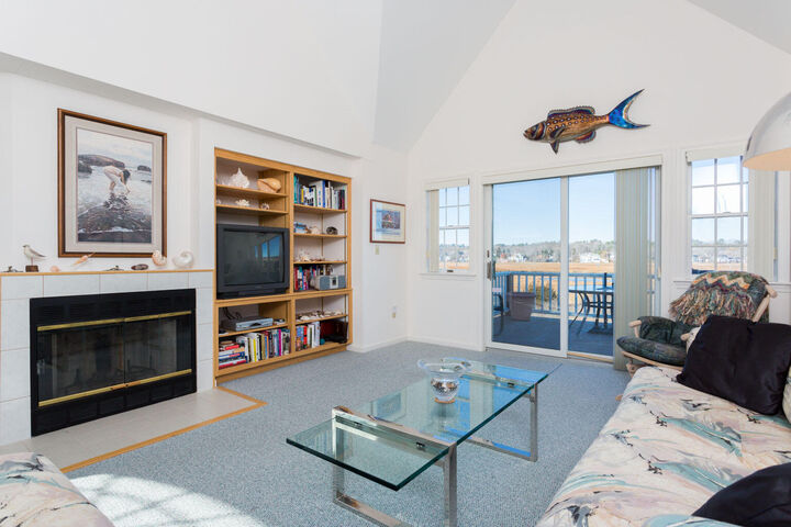 Property Photo: 116 Ocean Avenue ME 04090