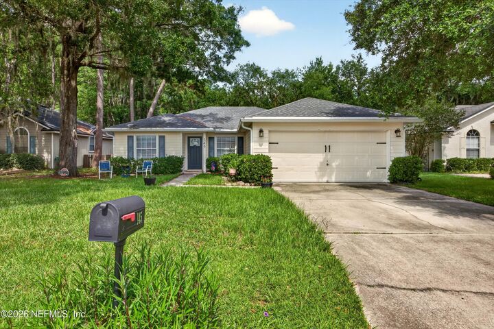 Property Photo: 145 Dover Bluff Drive FL 32073