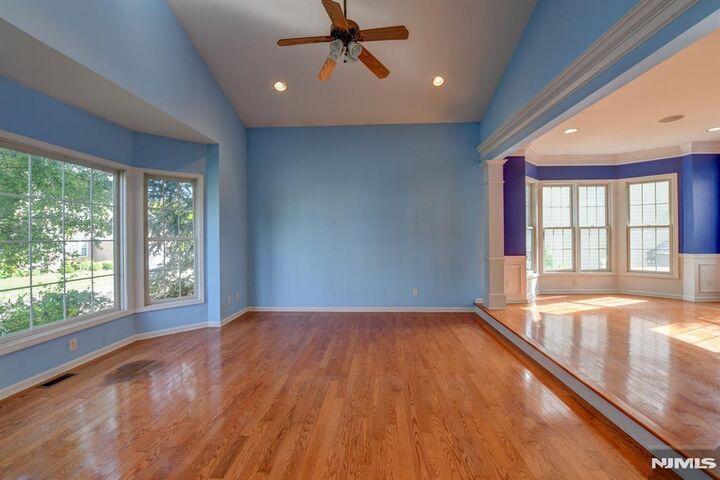 Property Photo: 16 Commanders Court NJ 07512
