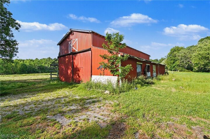 Property Photo:  1911 Oriel Rogers Road  OH 44420 