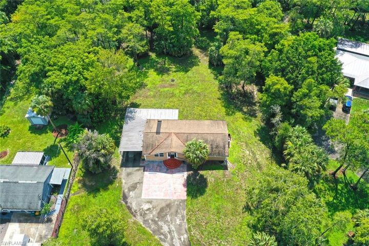 Property Photo:  160 19th St NW  FL 34120 