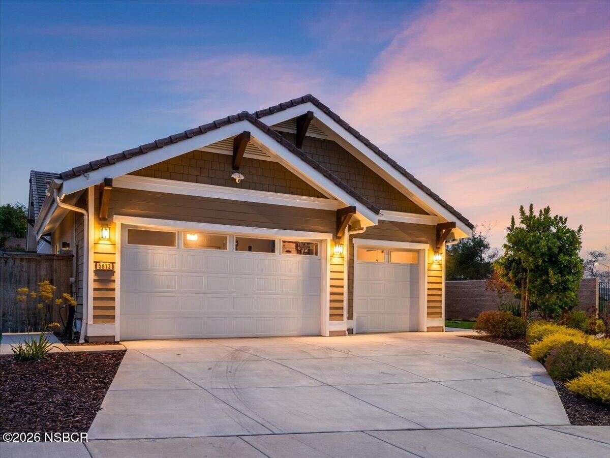 Property Photo:  5813 Lady Bells Drive  CA 93455 