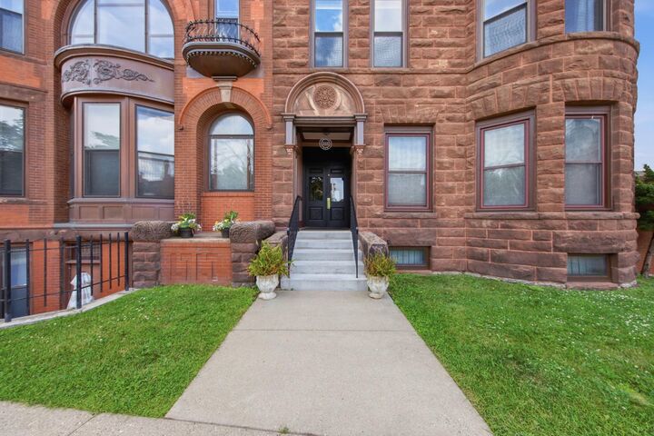 Property Photo: 168 College Avenue W 2 MN 55102