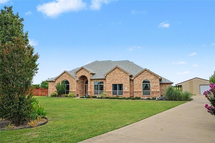 Property Photo:  178 Chazlynn Court  TX 75165 