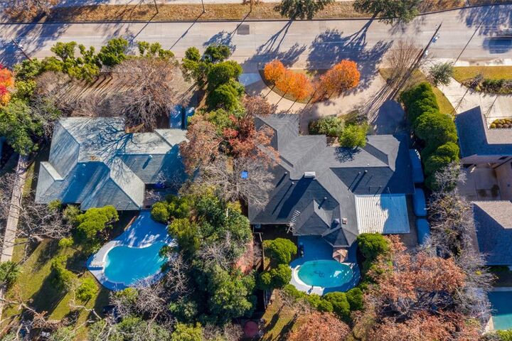 Property Photo: 4421 Walnut Hill Lane TX 75229