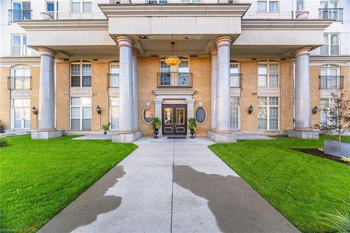 Property Photo:  135 James Street S 909  ON L8P 2Z6 
