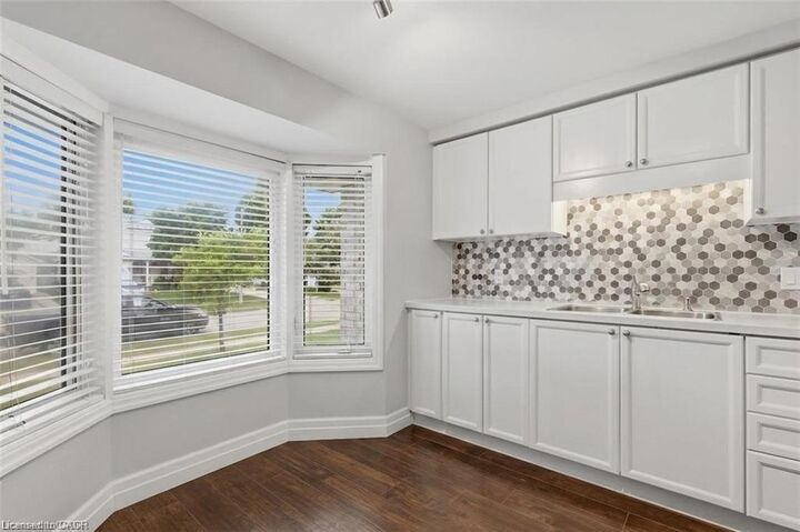 Property Photo: 207 B Auburn Drive ON N2K 3T1