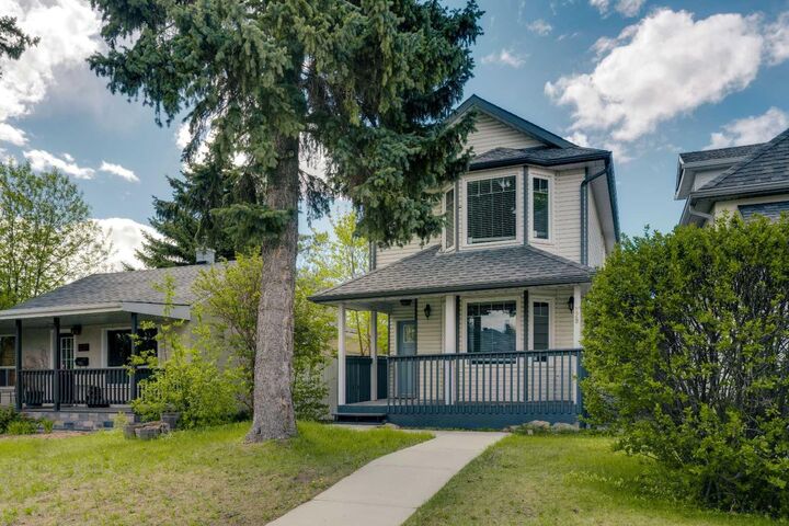 229 22 Avenue NE — photo 1