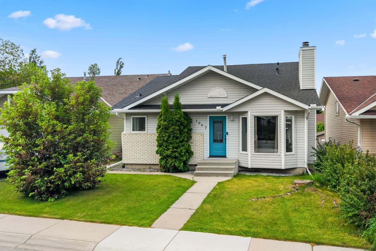 Photo de la propriété: 1667 Meadowbrook Drive SE AB T4A 2A4