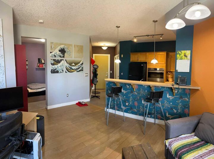 Property Photo:  3111 34 Avenue NW 203  AB T2L 0Y2 