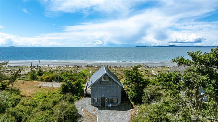 Property Photo:  4560  Rolling Dunes Lane  WA 98277 