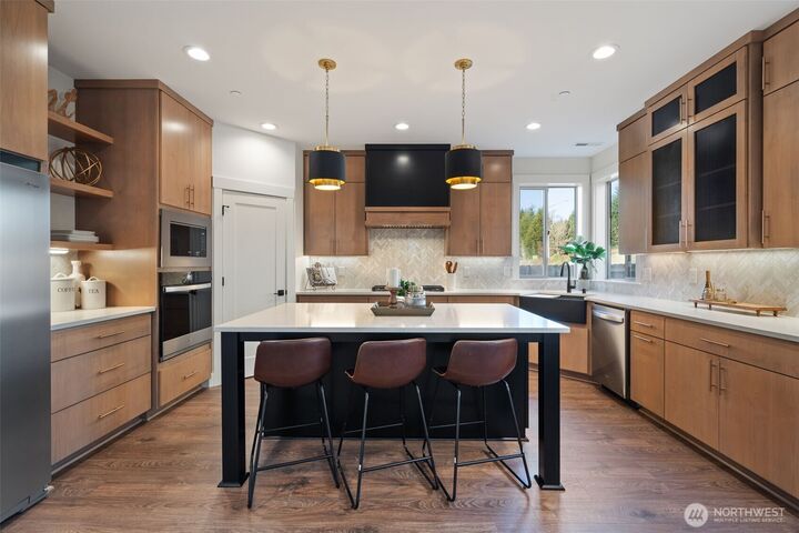 Property Photo:  2308 E Dalmatian Drive  WA 98629 