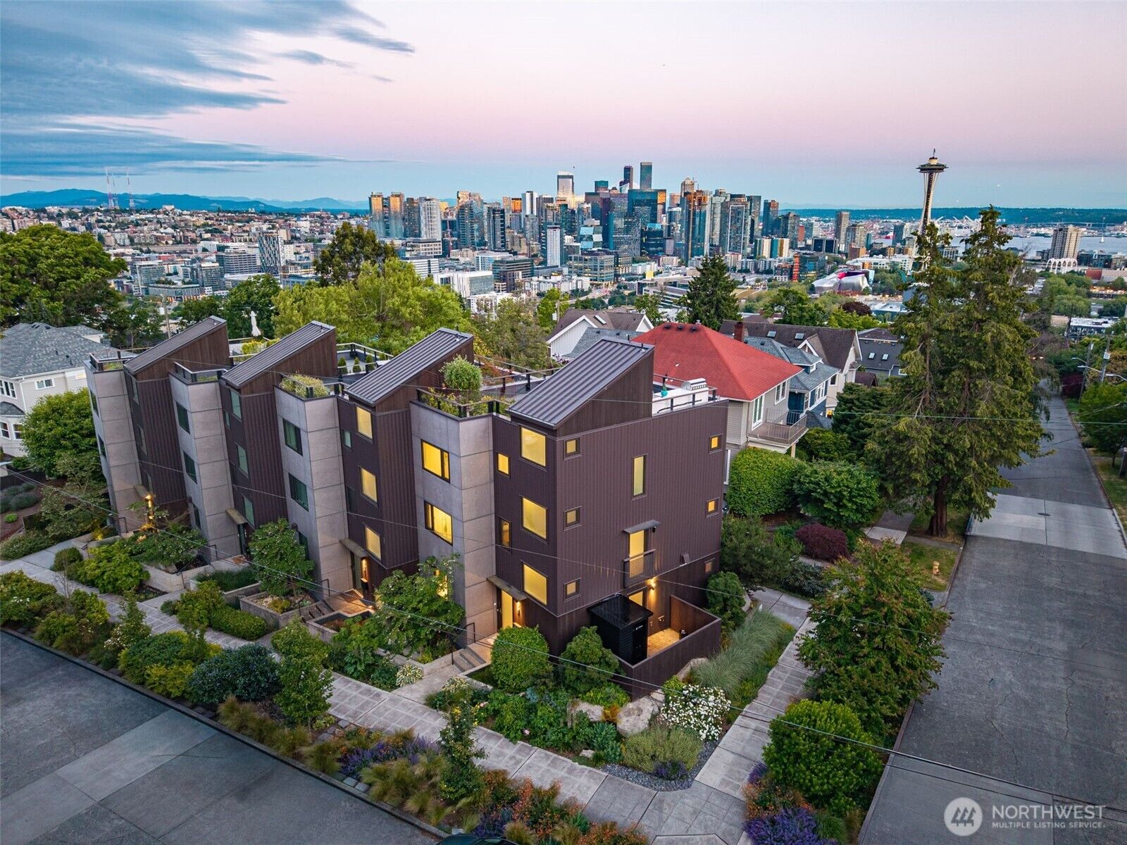 Property Photo: 301 Lee Street WA 98109