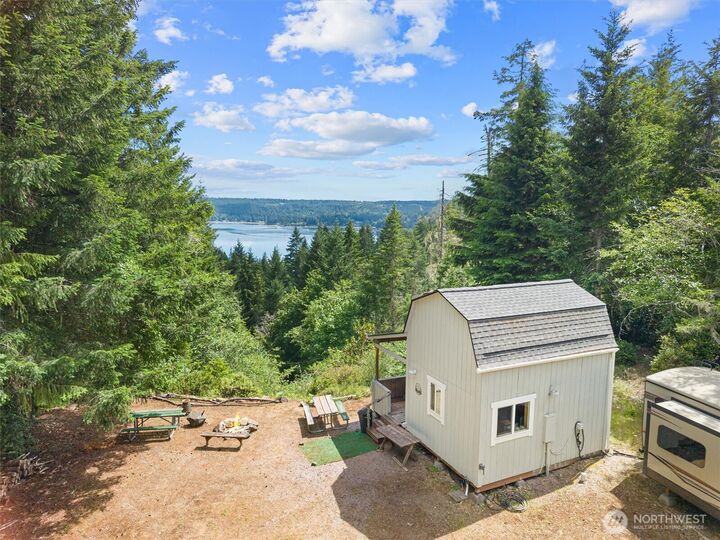Property Photo: 1090 NE Patton WA 98588