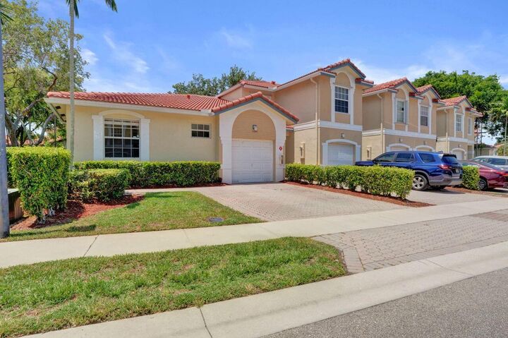 Property Photo: 11646 NW 47th Drive FL 33076