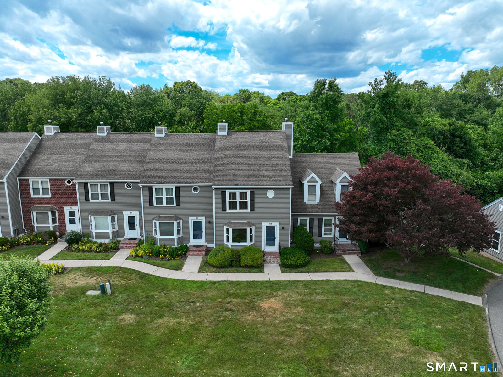 Property Photo:  214 Georgetown Drive 214  CT 06033 