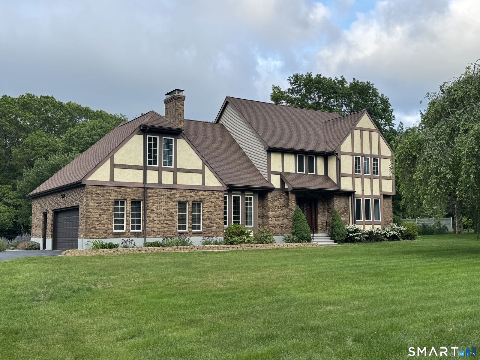 Property Photo:  389 Old Colchester Road  CT 06231 